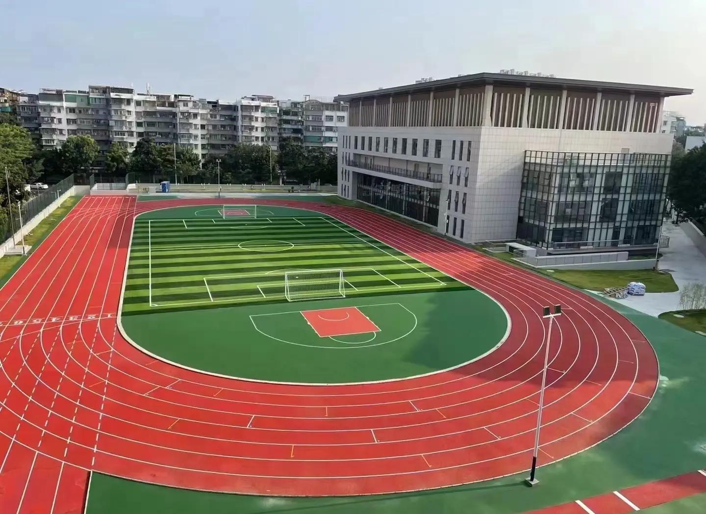 海南藏族自治州塑胶跑道材料塑胶篮球场 - 价格